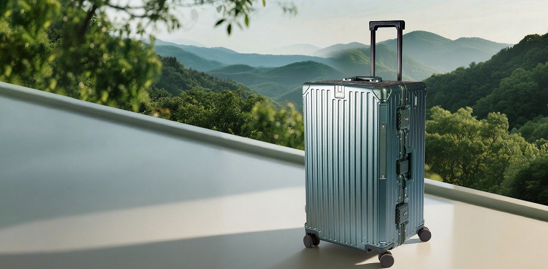 Pinghu Huacheng Coupcase & Bag Co., Ltd.